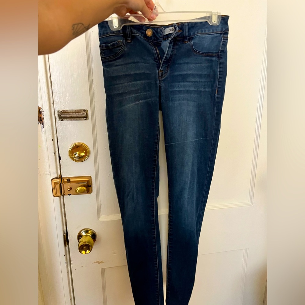 Refuge size 2 (fits like 4) stretch skinny jeans.